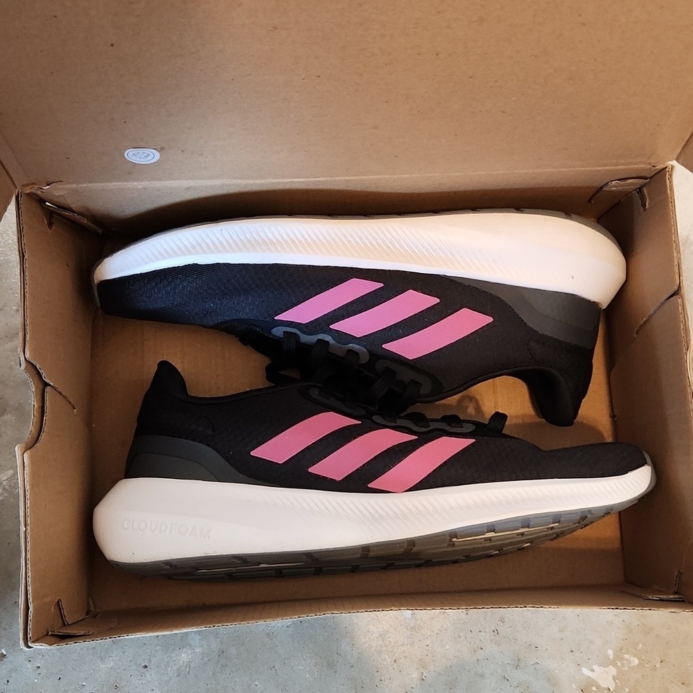 NIB Adidas Cloudfoam Run Falcon 3.0 W Running Shoe
